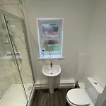 Harrystoke 1 Bedroom Studio, Free Parking & Garden *